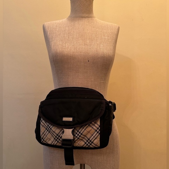 Burberry Handbags - BURBERRY classic plaid belt bag / body bag in black